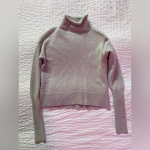 Aritzia Wilfred Cyprie Sweater made of Merino Wool in Light Grey